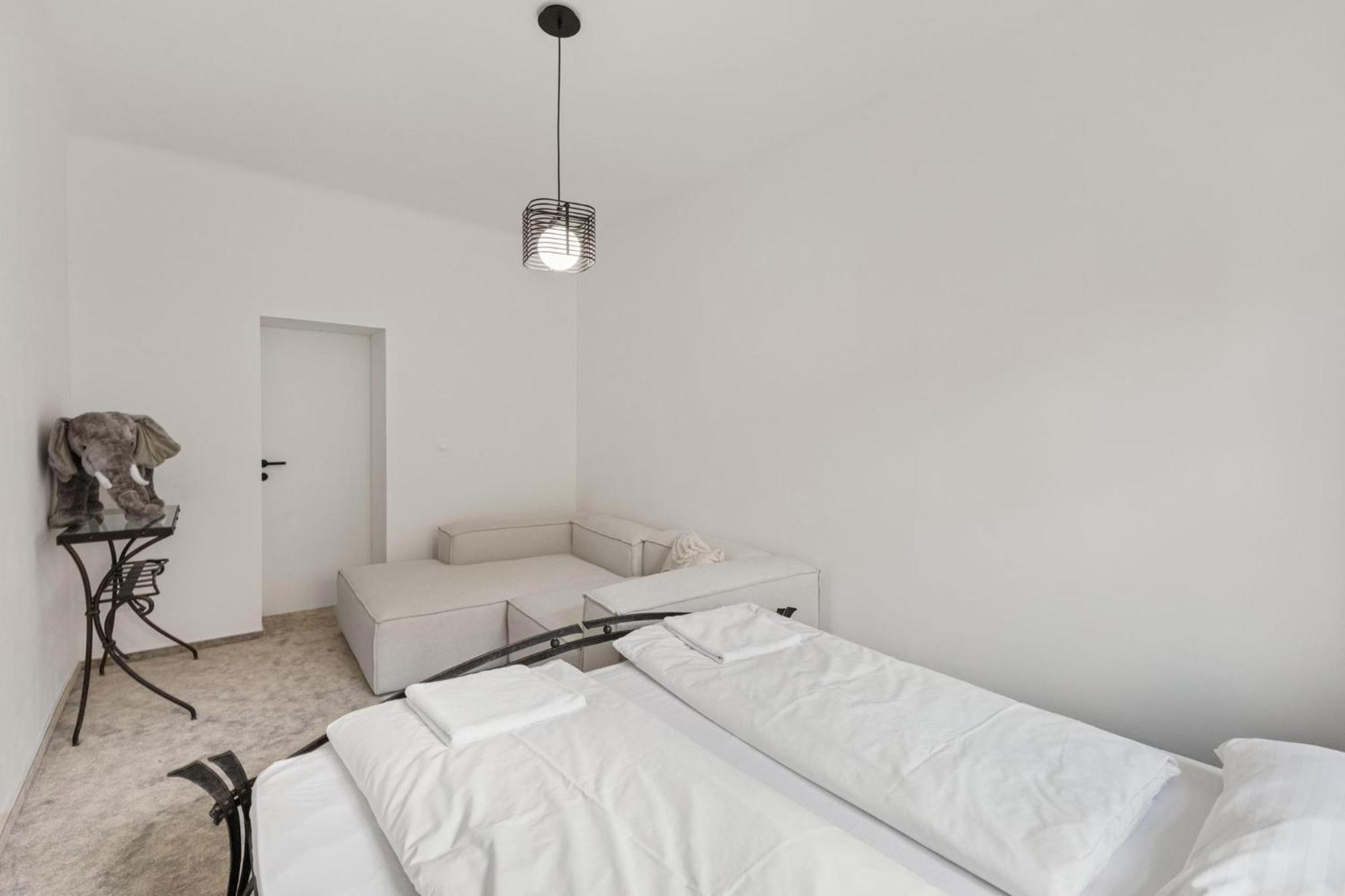 Appartement Ah Luxury Old Town à Bratislava Extérieur photo